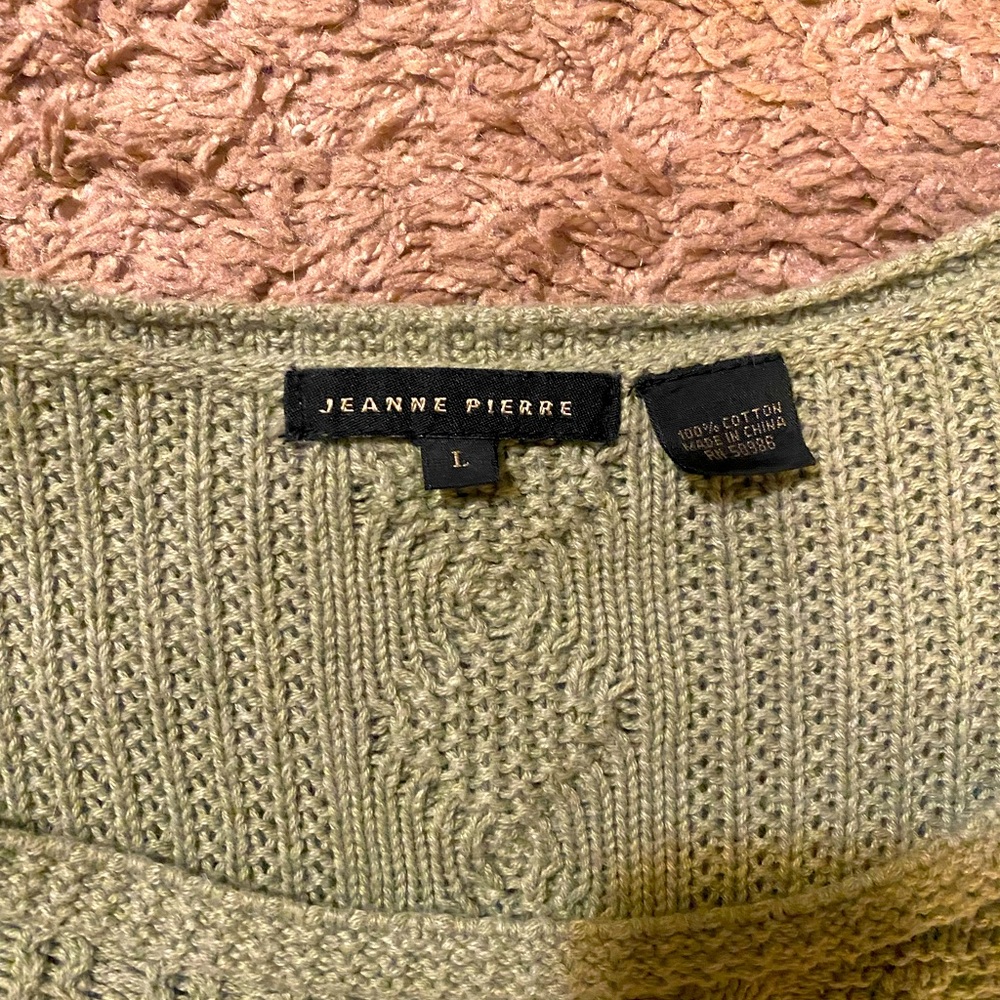 Light green sweater
